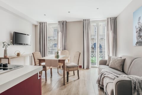 Kitchen or kitchenette, Living room, Photo of the whole room