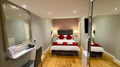 Bed, Bathroom, TV and multimedia, Bedroom, towels, wardrobe