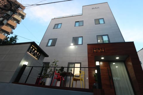 Property building, Facade/entrance