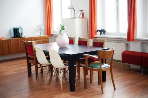 Decorative detail, Dining area