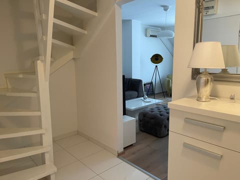 The Roof - Luxury Apartment Apartment in Omiš bus station