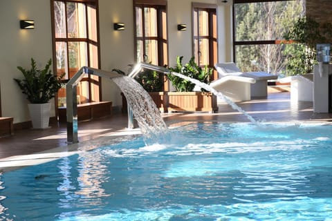 Swimming pool, Swimming pool