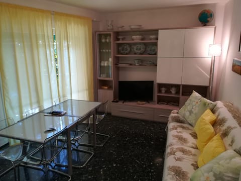 Home by the Sea (Rainbow Home) Apartment in Monterosso al Mare