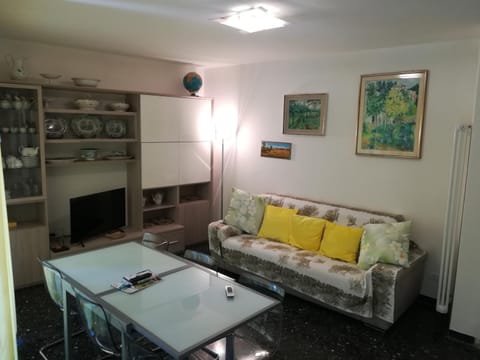 Home by the Sea (Rainbow Home) Apartment in Monterosso al Mare