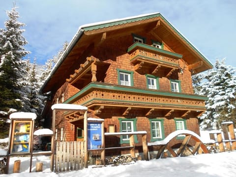 Facade/entrance, Winter