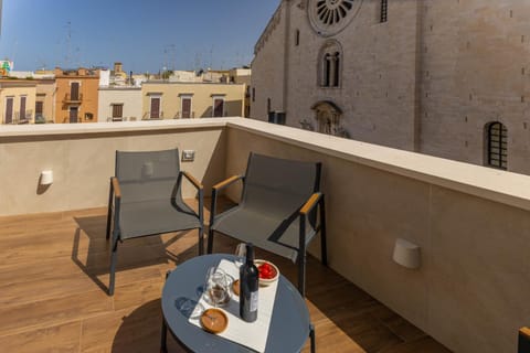 Day, View (from property/room), Balcony/Terrace, Food and drinks, Dining area
