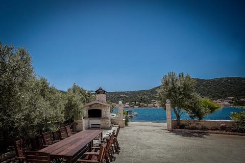 BBQ facilities, Garden, Sea view
