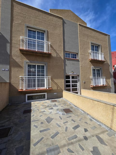 Property building, Day