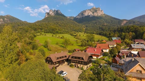 Off site, Bird's eye view, Mountain view