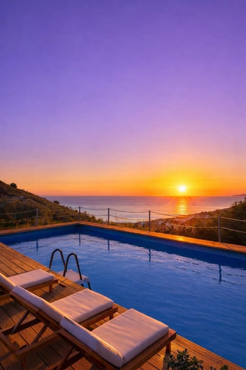 Nearby landmark, Day, Natural landscape, Pool view, Sea view, Swimming pool, Sunrise, Sunset, sunbed