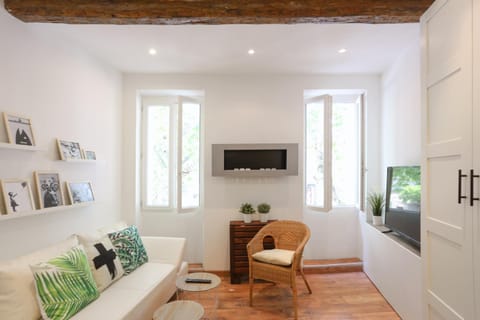 GregBnb - T2 Cosy et design - WiFi - 15min Gare Apartment in Toulon