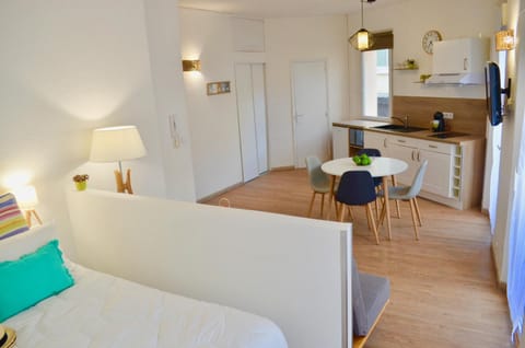 Studio Liberté Plein Centre Apartment in Saint-Raphael