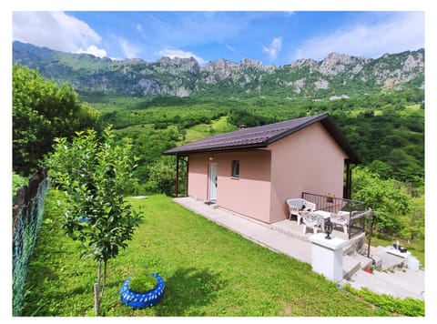 Privatni smještaj "Mratinje" Country House in Montenegro