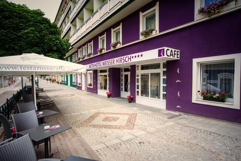 Property building, Facade/entrance, Balcony/Terrace