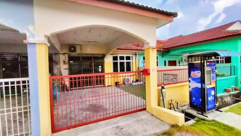 Property building, Day