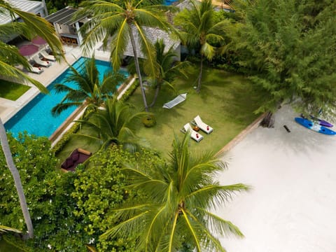 Day, Garden, Garden view, Pool view, Swimming pool, sunbed