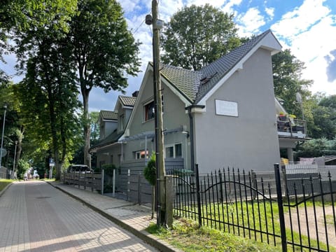 Sizen Rewal - Pokoje Gościnne Noclegi Apartament z osobnym wejściem Taras Wi-Fi Vacation rental in West Pomeranian Voivodeship, Poland