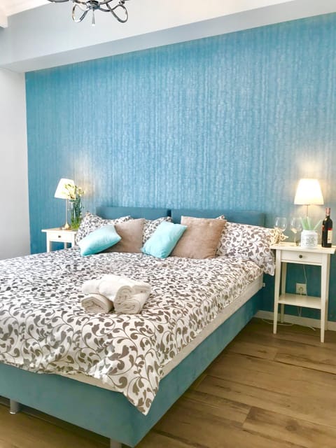Bedroom, Garden view