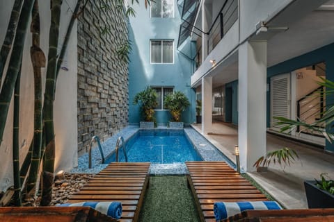 Pool view, Swimming pool, Swimming pool, sunbed