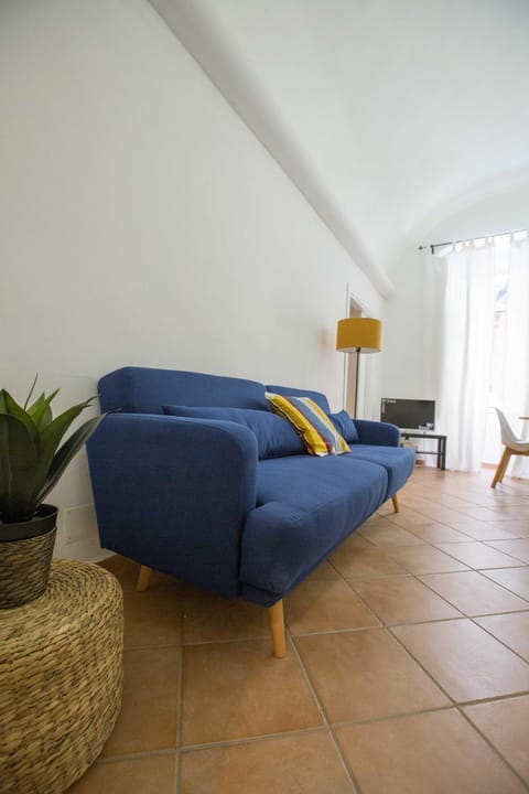 Little Hope 83 by Dimorra Apartment in Naples