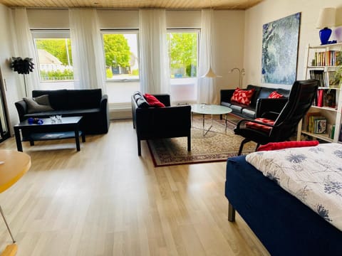 Living room, Bedroom, acessibility