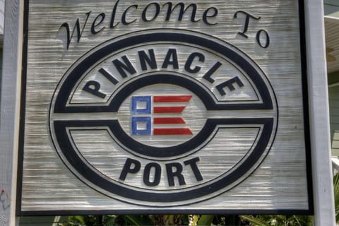 Pinnacle Port C1-203 House in Sunnyside