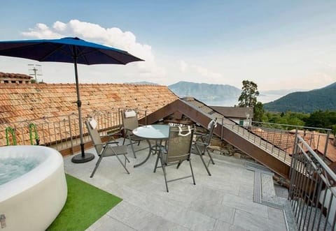 Patio, Balcony/Terrace