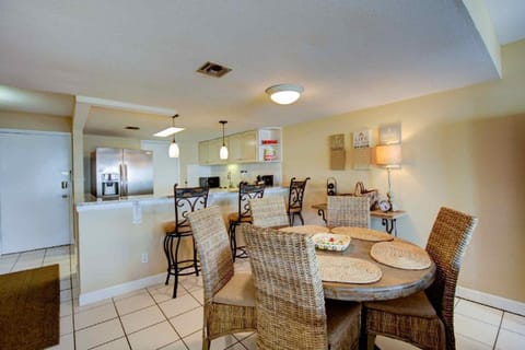 Pinnacle Port C1-302 House in Sunnyside