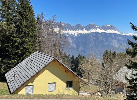 Property building, Day, Mountain view