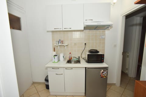 Kitchen or kitchenette, oven, stove, kitchen