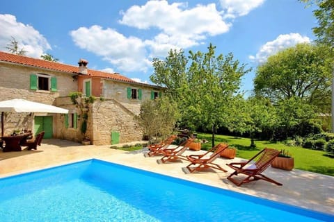 Facade/entrance, Swimming pool, Swimming pool