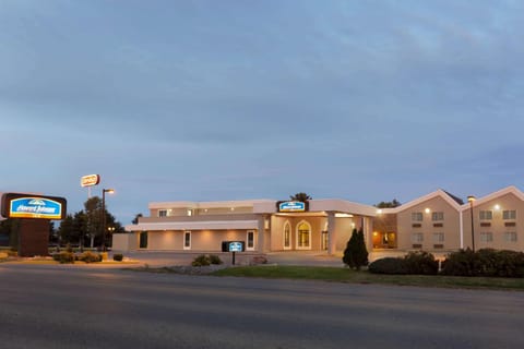 Property building, On site