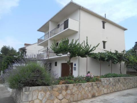 Apartments Sunshine Apartment in Dubrovnik-Neretva County