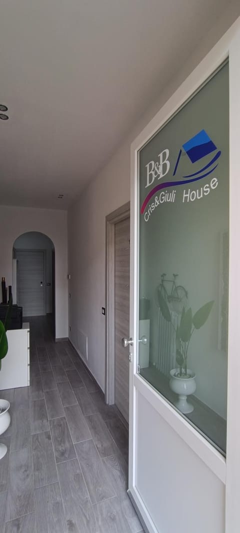 Facade/entrance, Property logo or sign