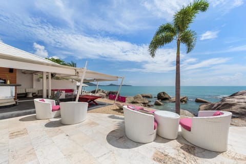 Patio, Day, Natural landscape, Billiard, Lounge or bar, Sea view, sunbed