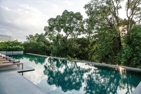 Swimming pool, Swimming pool