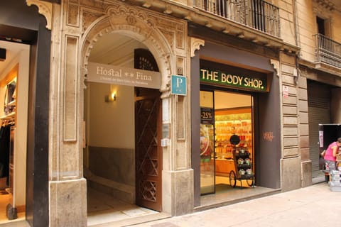 Facade/entrance, Facade/entrance