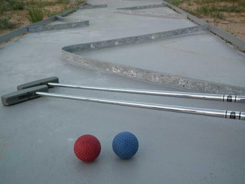 Activities, Minigolf