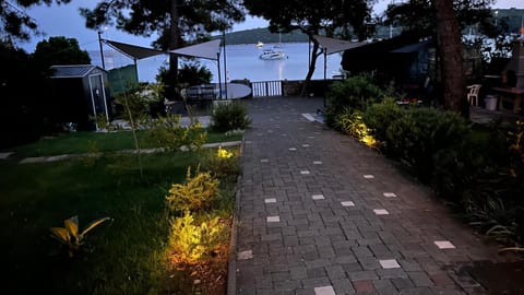 Garden, Garden view