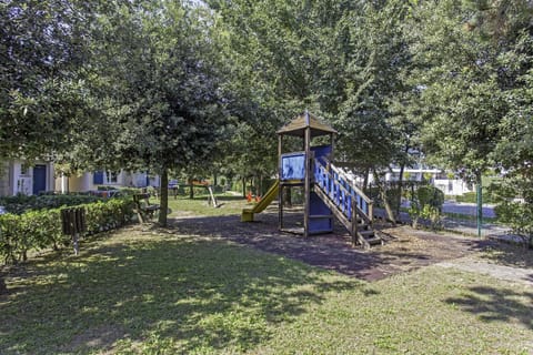Children play ground, Garden