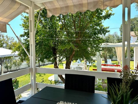 Balcony/Terrace, Dining area