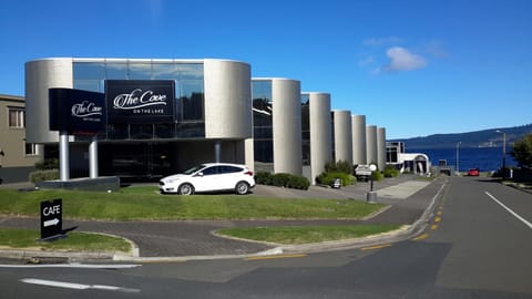 Facade/entrance, Street view
