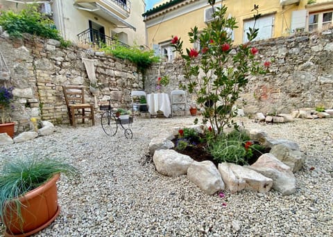 Property building, Garden, Garden, Garden view, Garden view