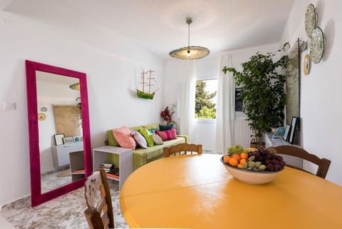 Menta II in Naousa with free parking Paros House in Naousa