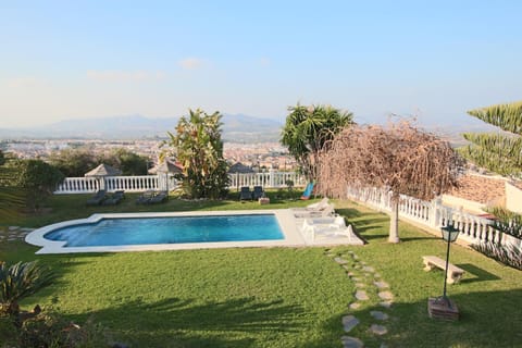 TESS Villa Fleury Villa in Alhaurín de la Torre