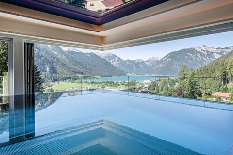 Spa and wellness centre/facilities, Swimming pool