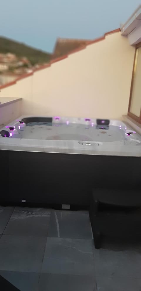 Kuća za odmor Đeni House in Split-Dalmatia County