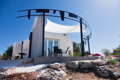 Property building, Day, Garden, Garden view, Sea view, Sea view, Swimming pool, Breakfast