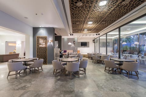 Lobby or reception, Lounge or bar