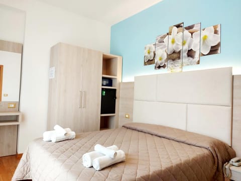 Bed, Decorative detail, Bedroom
